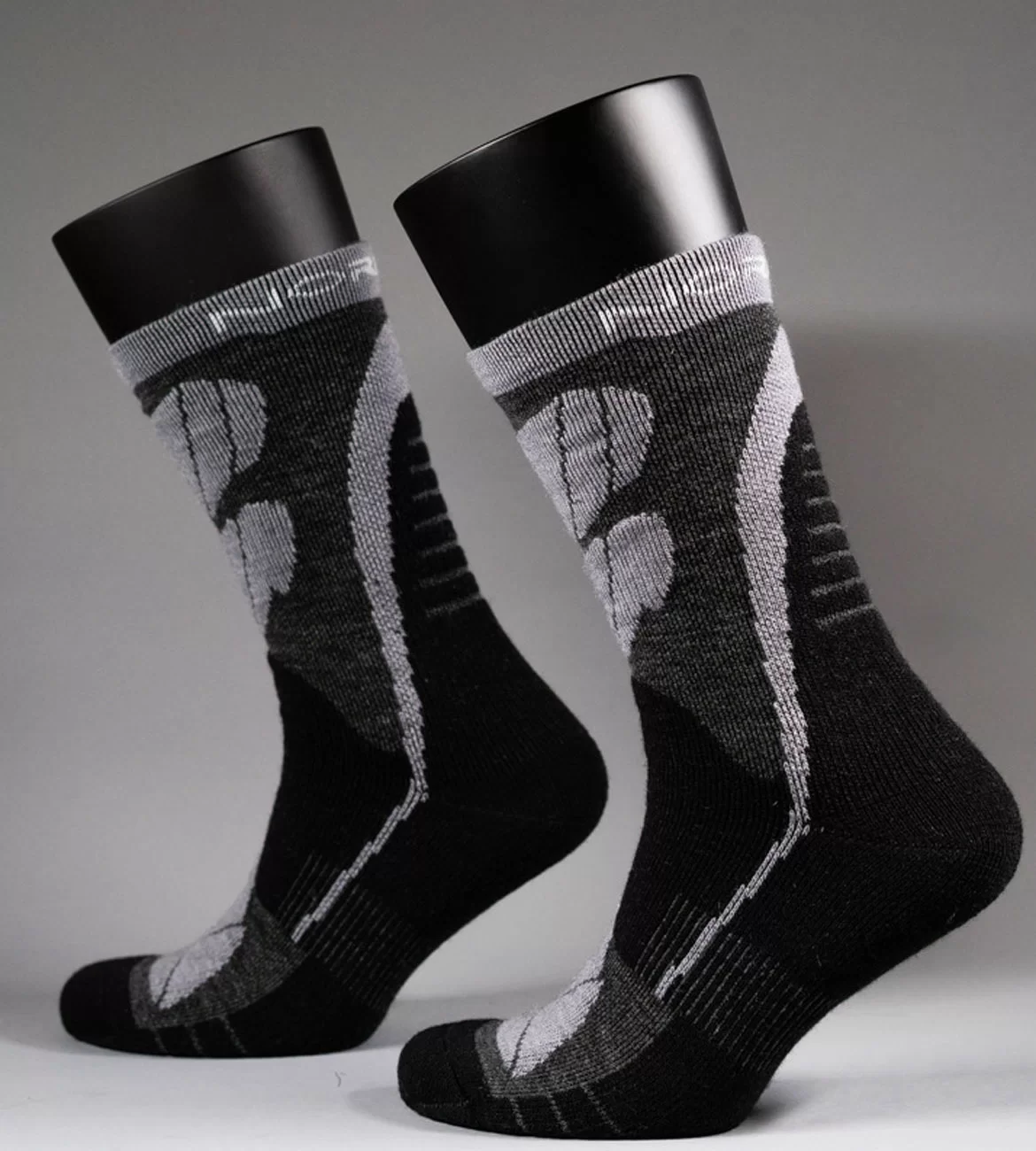 Носки Nordski Wool black/grey NSV422201 Фото Носки Nordski Wool black/grey NSV422201 со склада магазина Спортев
