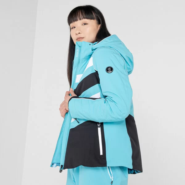 Куртка Provenance Jacket (Цвет 1A1, Синий/Черный) DWP499 Фото Куртка Provenance Jacket (Цвет 1A1, Синий/Черный) DWP499 со склада магазина Спортев