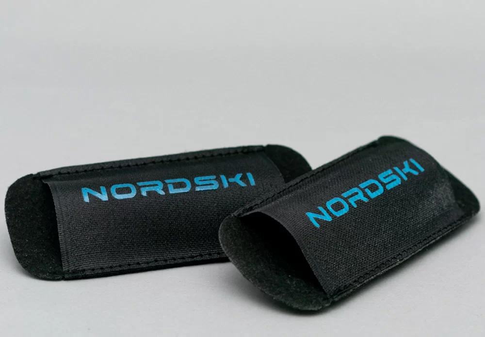 Связки для лыж Nordski black/blue NSV464700 Фото Связки для лыж Nordski black/blue NSV464700 со склада магазина Спортев