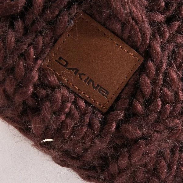 Шапка Dakine Chester 8680-726 Фото Шапка Dakine Chester 8680-726 со склада магазина Спортев