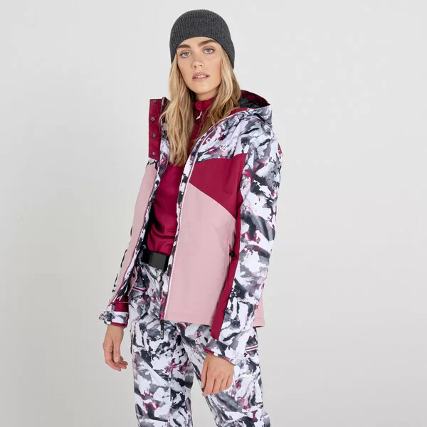 Куртка Determined Jacket (Цвет WPA, Розовый) DWP508 Фото Куртка Determined Jacket (Цвет WPA, Розовый) DWP508 со склада магазина Спортев