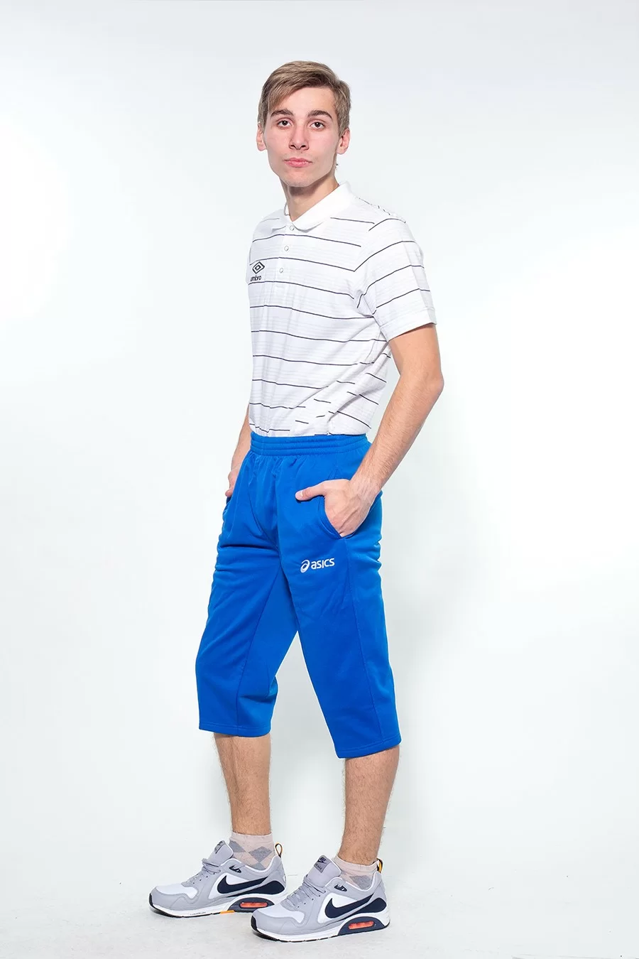 Брюки тренировочные Asics 3/4 Pant яр.синие T222Z9/0043 Фото Брюки тренировочные Asics 3/4 Pant яр.синие T222Z9/0043 со склада магазина Спортев