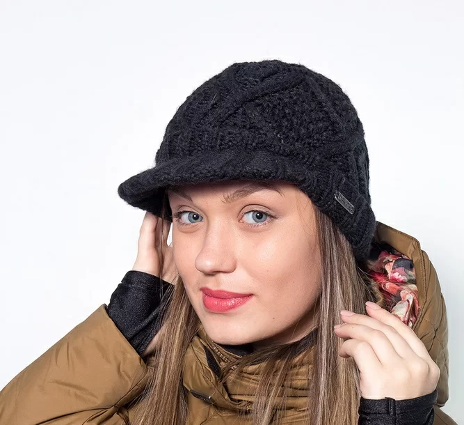 Шапка Dakine жен. Lux 8680-813/028 Фото Шапка Dakine жен. Lux 8680-813/028 со склада магазина Спортев