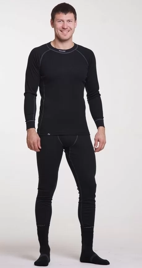 Комплект термобелья Nordski Warm black NSM370100 Фото Комплект термобелья Nordski Warm black NSM370100 со склада магазина Спортев