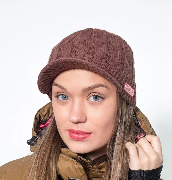 Шапка Dakine жен. Ally 8680-833 Фото Шапка Dakine жен. Ally 8680-833 со склада магазина Спортев