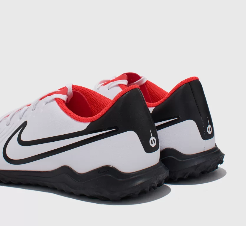 Бутсы Nike Legend 10 Club TF DV4345-100 Фото Бутсы Nike Legend 10 Club TF DV4345-100 со склада магазина Спортев