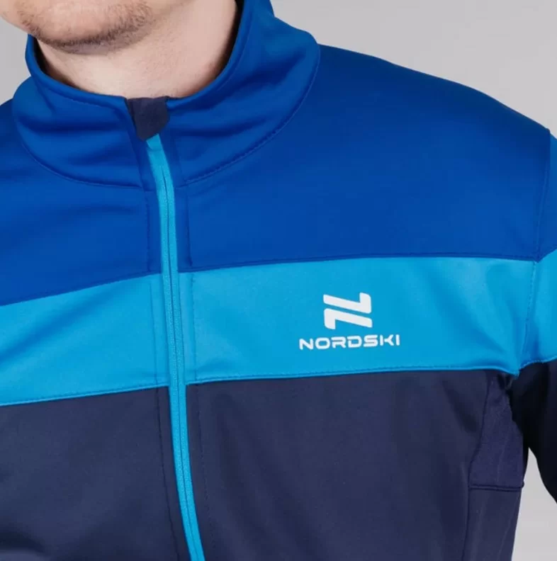 Куртка разминочная Nordski Drive blueberry/blue NSM805021 Фото Куртка разминочная Nordski Drive blueberry/blue NSM805021 со склада магазина Спортев