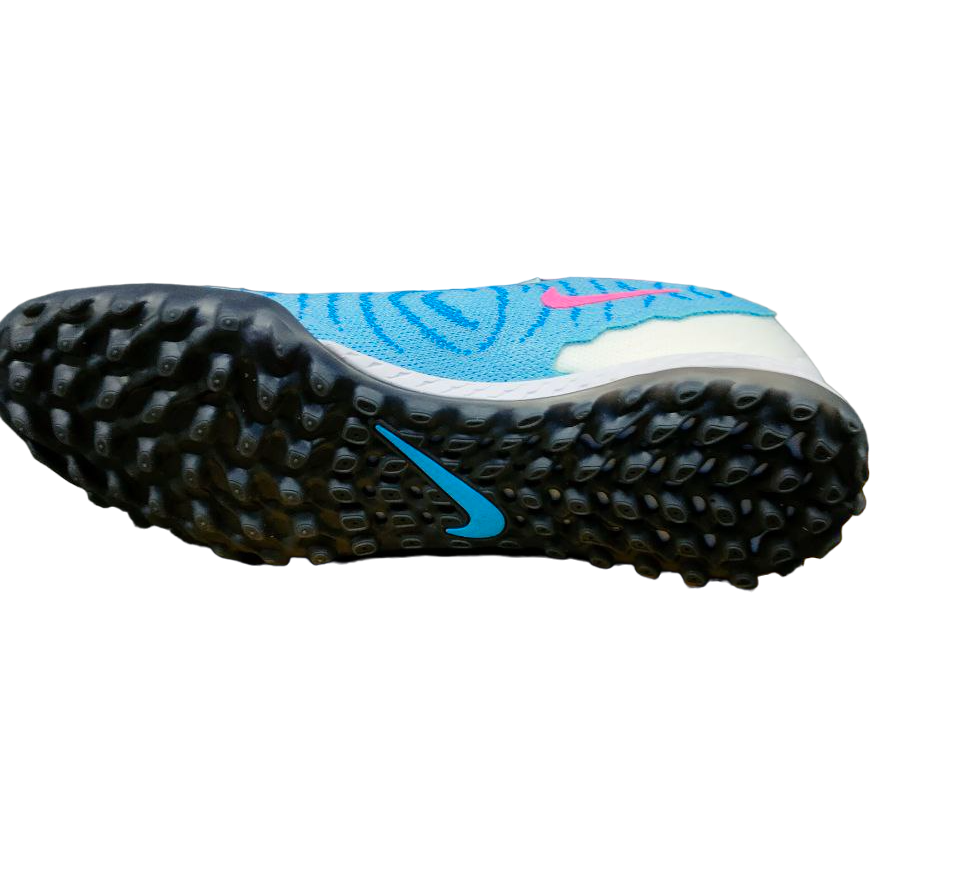 Бутсы Nike Phantom GX Elite turf голубой/белый Фото Бутсы Nike Phantom GX Elite turf голубой/белый со склада магазина Спортев