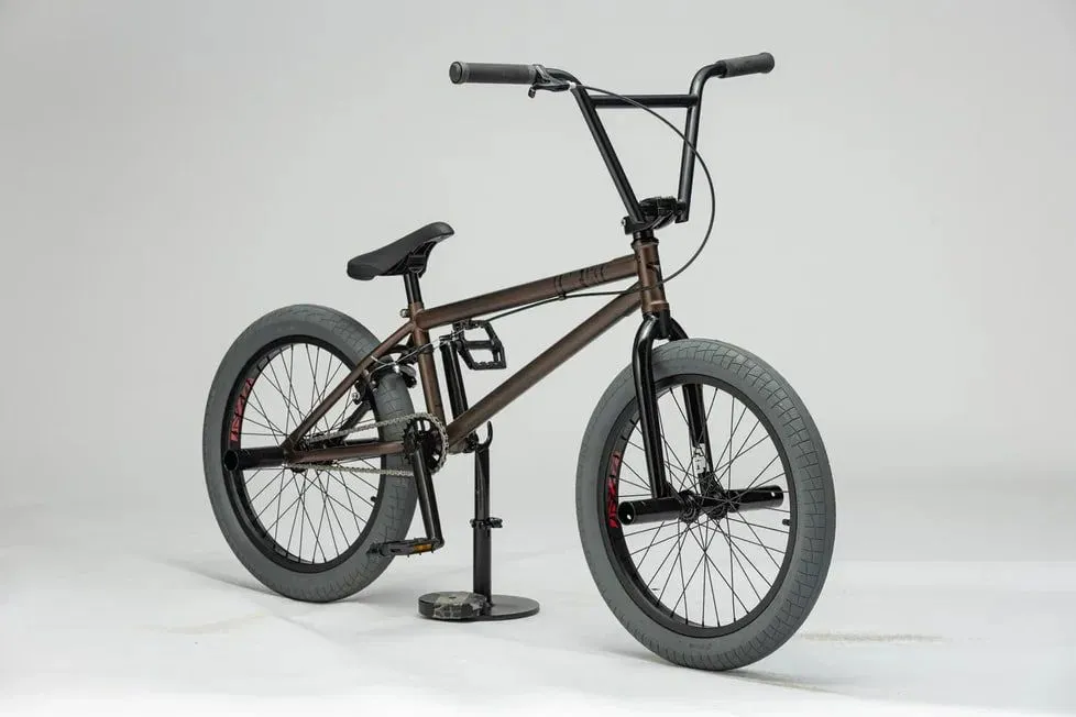 Велосипед Timetry TT294 20" BMX коричневый Фото Велосипед Timetry TT294 20" BMX коричневый со склада магазина Спортев