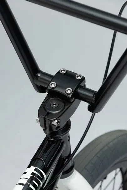 Велосипед Timetry TT294 20" BMX коричневый Фото Велосипед Timetry TT294 20" BMX коричневый со склада магазина Спортев