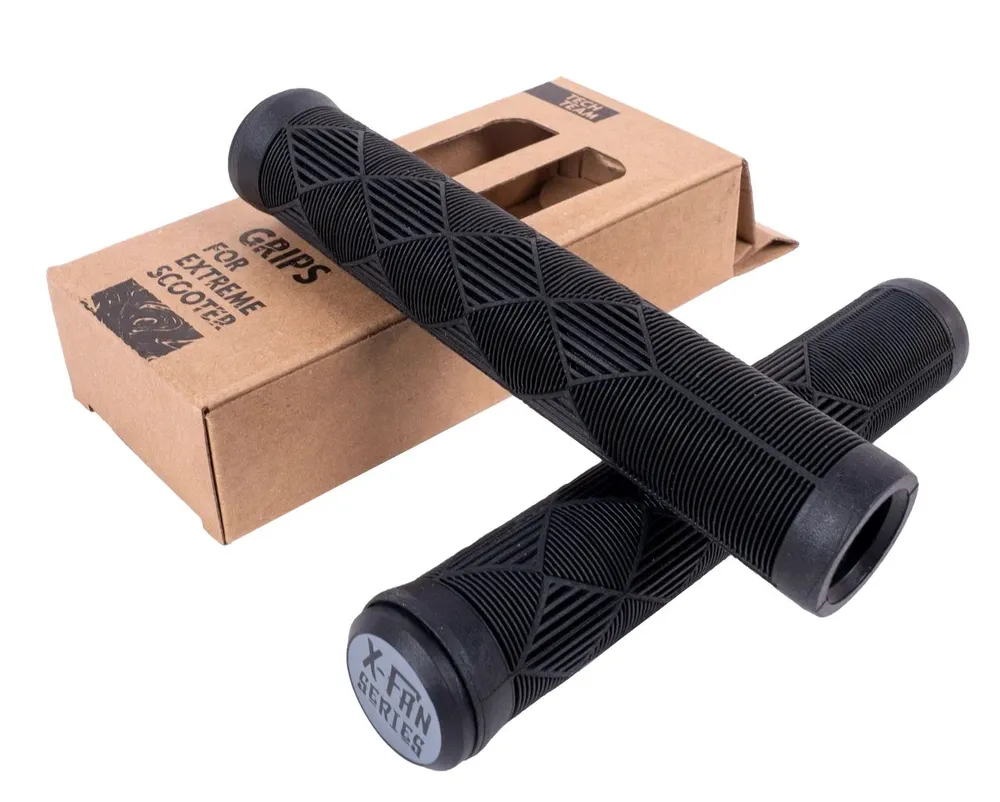 Грипсы для самоката с барендами Comrade 165 мм black 165395 Фото Грипсы для самоката с барендами Comrade 165 мм black 165395 со склада магазина Спортев