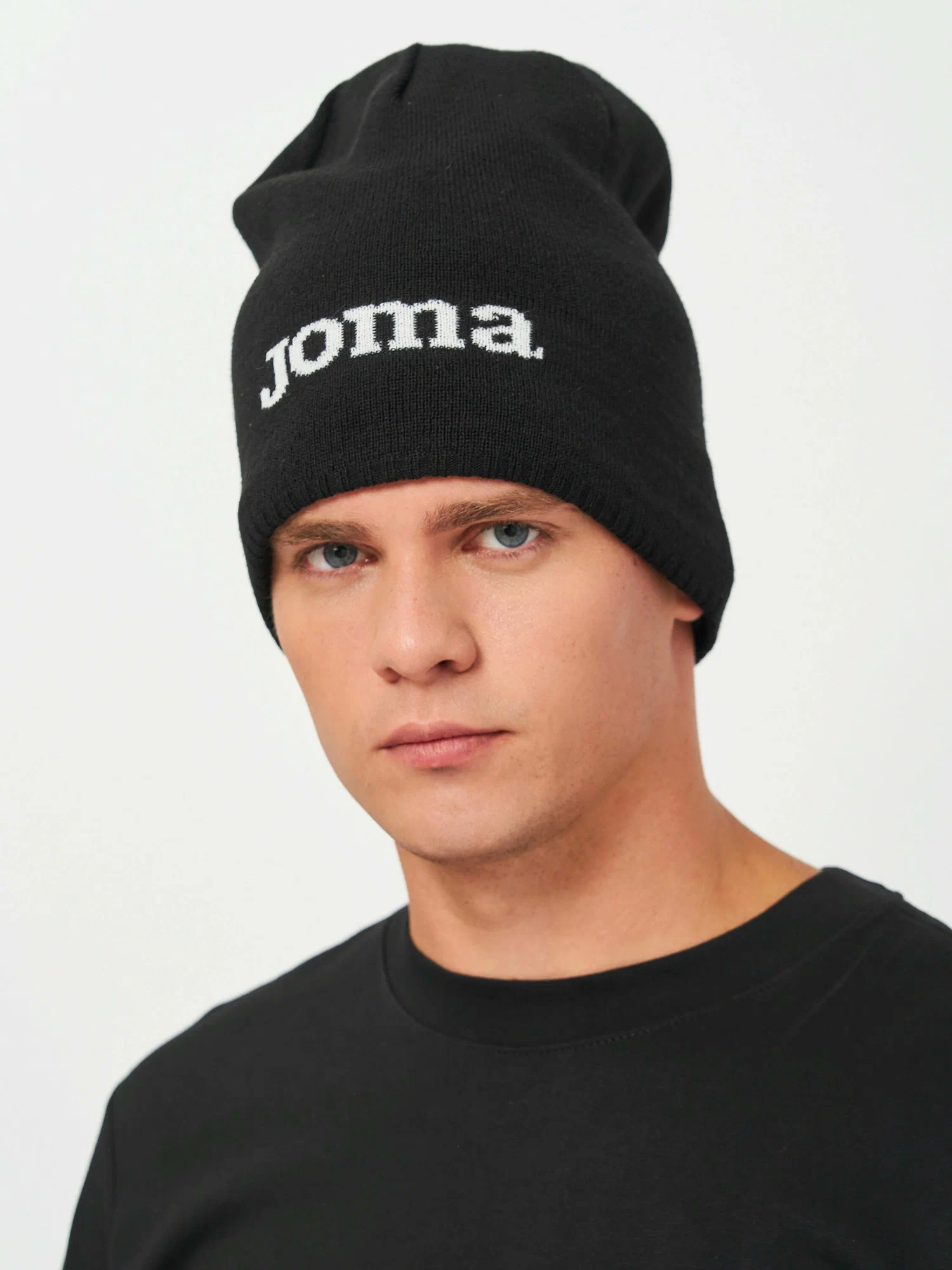 Шапка Joma Reversible 400038.700 Фото Шапка Joma Reversible 400038.700 со склада магазина Спортев